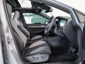 Volkswagen Golf 1.4TSI R-Line Plus - Image 13