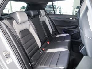 Volkswagen Golf 1.4TSI R-Line Plus - Image 16