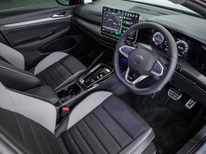 Volkswagen Golf 1.4TSI R-Line Plus - Image 17