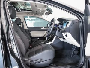 Volkswagen Polo sedan 1.0TSI Style - Image 12