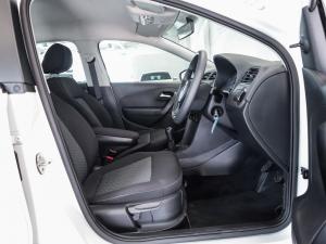 Volkswagen Polo Vivo hatch 1.4 Life - Image 12