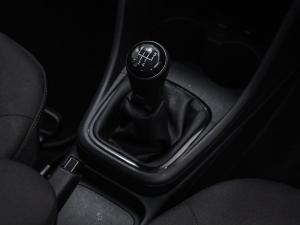 Volkswagen Polo Vivo hatch 1.4 Life - Image 18