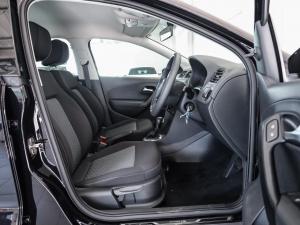 Volkswagen Polo Vivo hatch 1.6 Life - Image 12