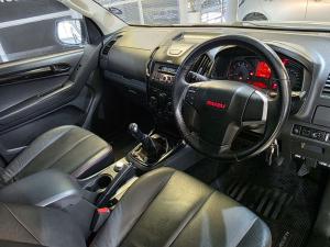 Isuzu KB 250D-Teq double cab 4x4 X-Rider - Image 13