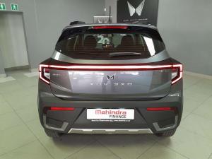 Mahindra XUV3XO 1.2T AX5 automatic - Image 4