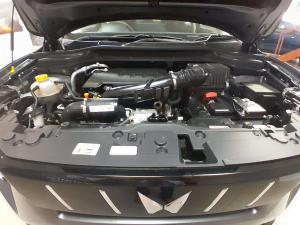 Mahindra XUV3XO 1.2T AX5 automatic - Image 9