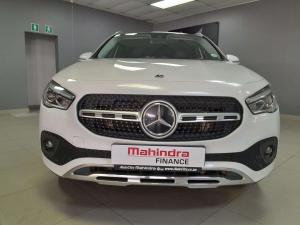Mercedes-Benz GLA 200 Progressive automatic - Image 16