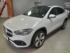 Mercedes-Benz GLA 200 Progressive automatic - Image 1