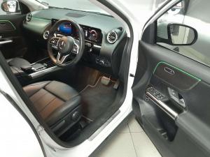 Mercedes-Benz GLA 200 Progressive automatic - Image 8