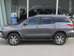 Toyota Fortuner 2.4GD-6 auto - Image 4