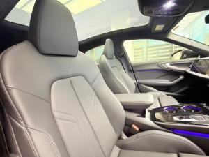 Audi A5 sedan TFSI Black Edition - Image 28