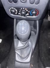 Nissan NP200 1.6i safety pack (aircon) - Image 17