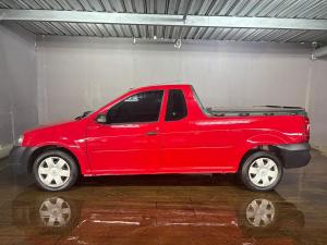 Nissan NP200 1.6i safety pack (aircon) - Image 5