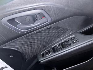 Mahindra XUV 3XO 1.2T MX2 auto - Image 20