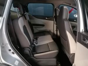 Renault Triber 1.0 Prestige auto - Image 17