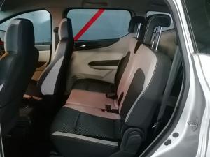 Renault Triber 1.0 Prestige auto - Image 21
