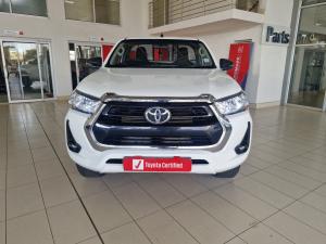 Toyota Hilux 2.4GD-6 single cab 4x4 Raider manual - Image 4