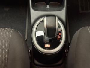 Toyota Vitz 1.0 XR auto - Image 10