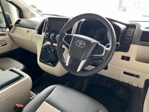 Toyota Quantum 2.8 LWB bus 11-seater GL - Image 8
