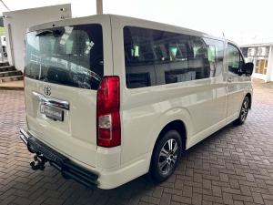 Toyota Quantum 2.8 LWB bus 11-seater GL - Image 2