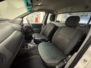 Nissan NP200 1.6i safety pack (aircon) - Image 7