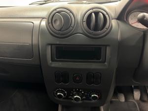 Nissan NP200 1.6i safety pack (aircon) - Image 9