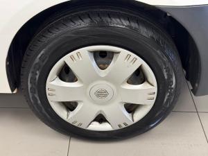 Nissan NP200 1.6i safety pack (aircon) - Image 11