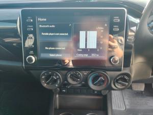 Toyota Hilux 2.8GD-6 Xtra cab 4x4 Legend auto - Image 13