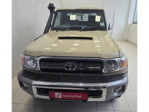 Toyota Land Cruiser 79 4.5D-4D LX V8 single cab - Image 4