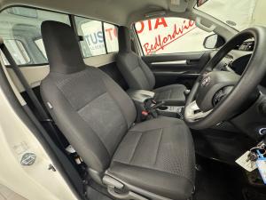 Toyota Hilux 2.4GD-6 single cab Raider manual - Image 15
