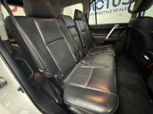 Toyota Land Cruiser Prado 3.0DT VX - Image 16