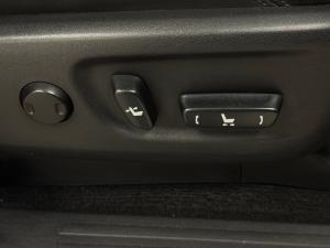 Toyota Land Cruiser Prado 3.0DT VX - Image 17