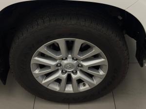 Toyota Land Cruiser Prado 3.0DT VX - Image 19