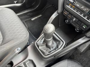 Toyota Urban Cruiser 1.5 XS - Image 12