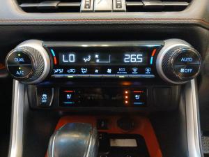 Toyota RAV4 2.0 GX-R AWD - Image 15