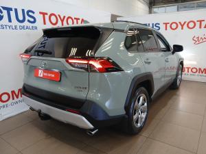 Toyota RAV4 2.0 GX-R AWD - Image 2