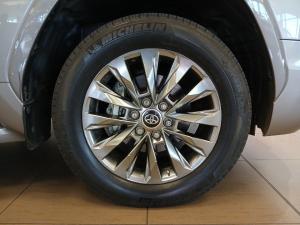 Toyota Land Cruiser 300 3.3D ZX - Image 19