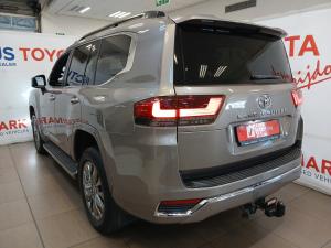 Toyota Land Cruiser 300 3.3D ZX - Image 21