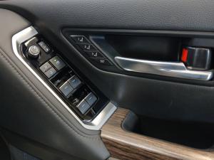 Toyota Land Cruiser 300 3.3D ZX - Image 22