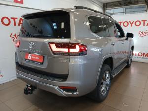 Toyota Land Cruiser 300 3.3D ZX - Image 2