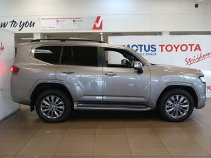 Toyota Land Cruiser 300 3.3D ZX - Image 3