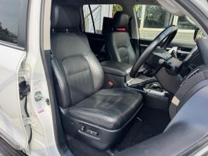 Toyota Land Cruiser 200 4.5D-4D V8 VX-R - Image 16