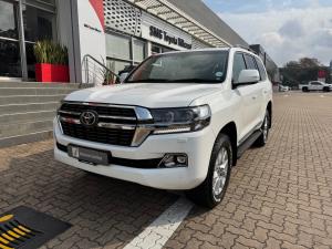 Toyota Land Cruiser 200 4.5D-4D V8 VX-R - Image 21
