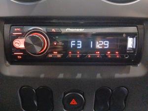 Nissan NP200 1.6i safety pack (aircon) - Image 11