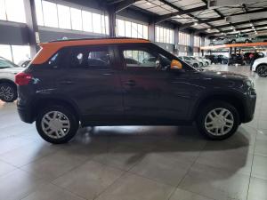 Suzuki Vitara Brezza 1.5 GL automatic - Image 5