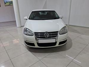 Volkswagen Jetta 1.6TDI Comfortline auto - Image 4