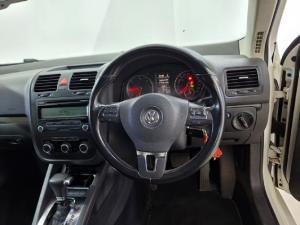 Volkswagen Jetta 1.6TDI Comfortline auto - Image 9