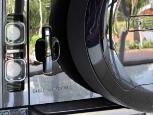 Land Rover Defender 110 Octa - Image 22