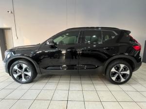 Volvo XC40 B4 Plus Dark - Image 2