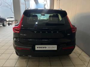 Volvo XC40 B4 Plus Dark - Image 4